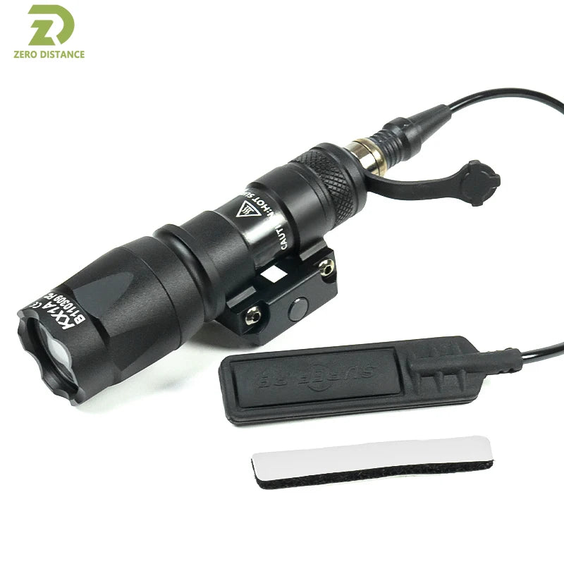 Tactical SF X300 X300U Ultra Metal Flashlight Strobe Scout Light M300C M600C PEQ Airsoft Hunting Weapon Flashlight Fit 20mm Rail